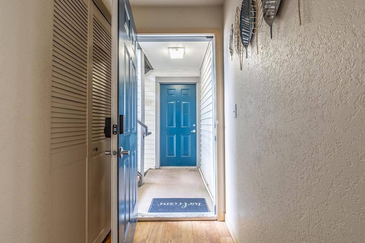 Beautiful And Cozy One Bedroom Apartment -Wifi, Bbq, Patio, Dog Park, Close To Greenlake And Northgate Сиатъл Екстериор снимка